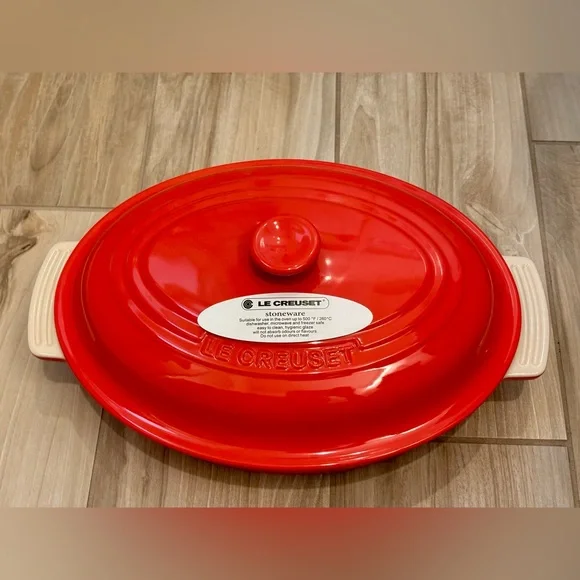 Le Creuset Carmin Fire Orange Stoneware Oval Lidded Casserole 1.7L/27 cm